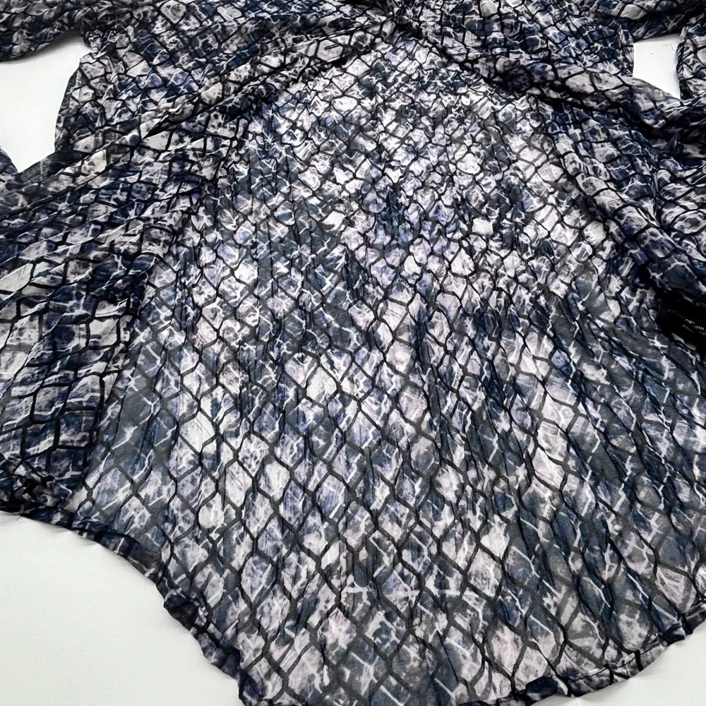 Rock & Republic womens‎ long sleeve button down shirt snakeskin print size M